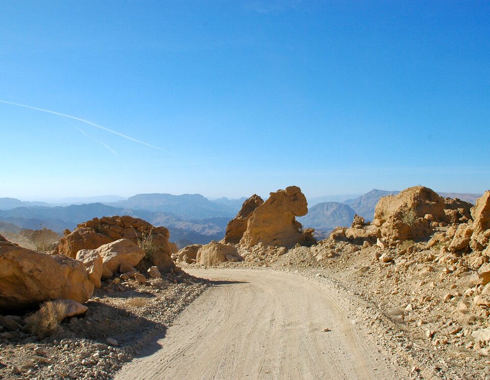 Die Vielfalt der Landschaften mit Felsen, Wüsten, Steppen ist in Oman gross Offroad Oman. | © 4x4 Exploring GmbH