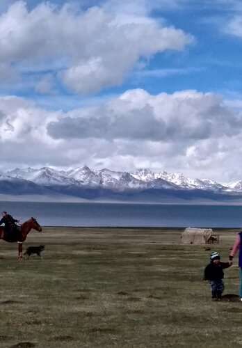 Auf unserer Offroadtour dürfen wir einheimische Nomaden und deren Alltag besuchen. Offroad Kirgistan | © 4x4 Exploring GmbH