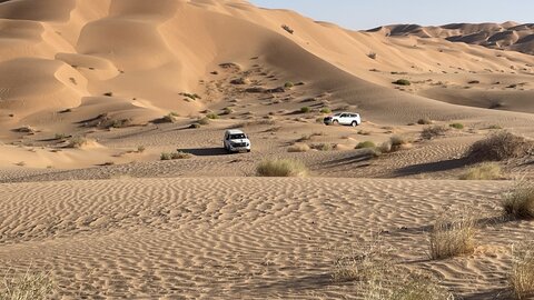 Finde den Offroadweg durch die Wüsten des Oman. | © 4x4 Exploring GmbH