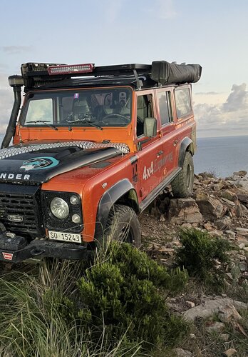 Wunderschöne Aussichten an den Klippen können zum Teil nur mit allradfahrzeugen erreicht werden. Offroad Elba | © 4x4 Exploring GmbH 