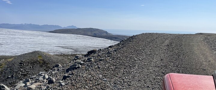 Schnee und Lavapisten sind die ständige Begleiter auf dieser Tour. Offroad Island | © 4x4 Exploring GmbH 