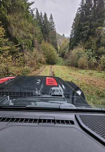 Extrem steile und enge Passagen sind auf dem Lombardei Offroad Kurztrip allgegenwärtig. | © 4x4 Exploring GmbH