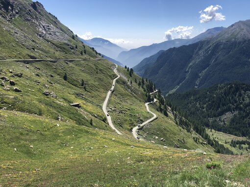 Spannende Zufahrten ins Gebirge wo viele wunderschöne Trails warten. Offroad Südalpen. | © 4x4 Exploring GmbH 