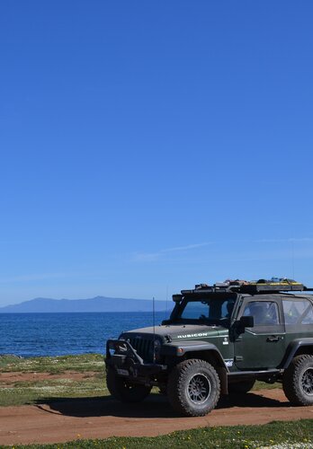 Ein Abstecher zum Meer wo eine wohlverdiente Pause verbracht wird bevor es wieder hoch ins Abenteuer geht. Offroad Sardinien | © 4x4 Exploring GmbH 