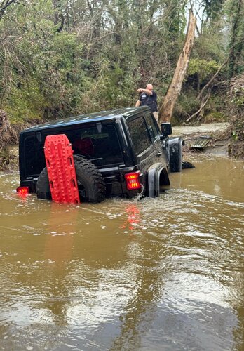 Es wird auch nass beim Offroad in der Toskana | © 4x4 Exploring GmbH