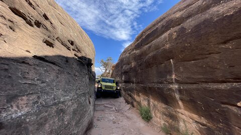Wo einst Postkutschen passierten, fahren wir durch die malerische Landschaft an vielen Highlights vorbei. Offroad Moab | © 4x4 Exploring GmbH 