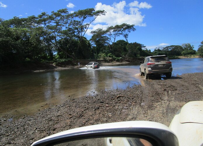 Unzählige Möglichkeiten für spannende Durchfahrten im und am Wasser. Offroad Costa Rica | © 4x4 Exploring GmbH